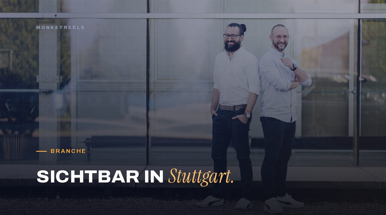 Die beiden Gründer von Monkeyreels vor einem Bürogebäude – Instagram Agentur mit Sitz in Stuttgart